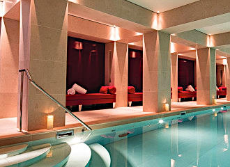 La Reserve Paris Hotel indoor swimming pool