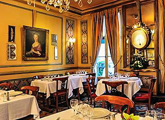 Le Procope tables