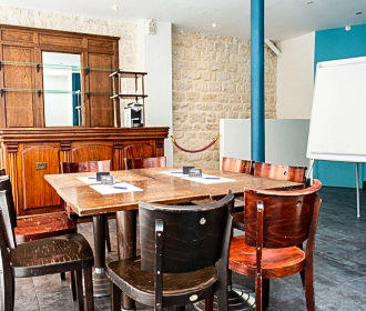 Le Regent Montmartre Hostel meeting room