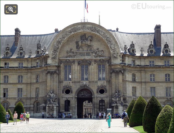 Hotel National des Invalides stone entrance