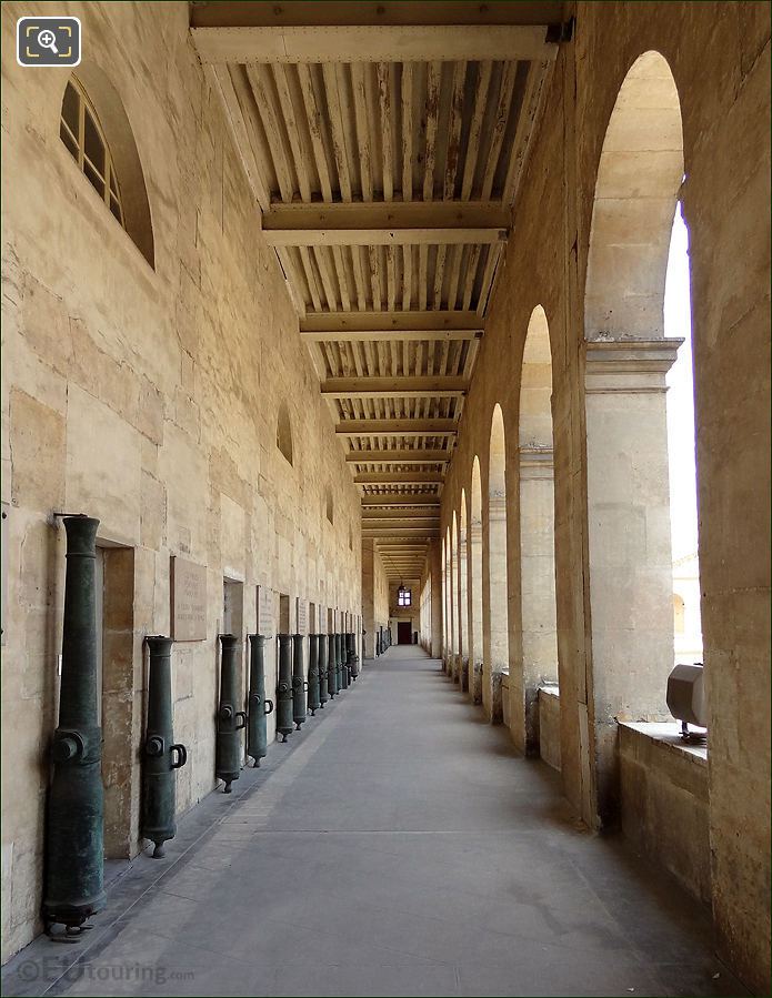 Les Invalides eastern upper gallery