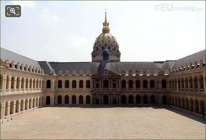 Les Invalides inner courtyard