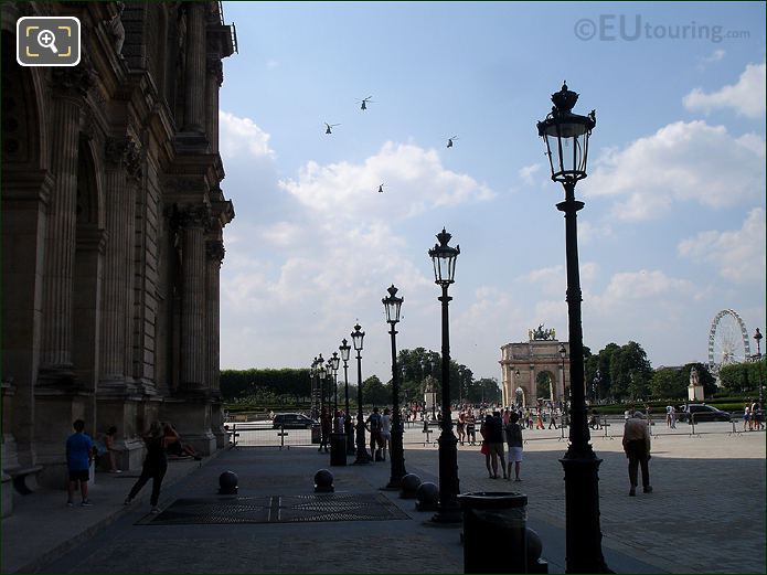 Fly by viewed in Jardin du Carrousel direction