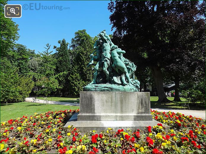 South side of Jardin du Luxembourg, Triomphe de Silene statue