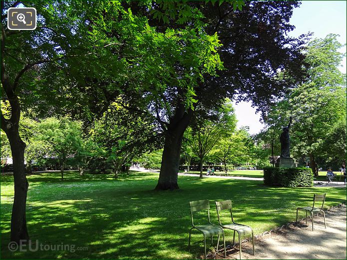 View SE of Jardin du Luxembourg West garden and Statue of Liberty