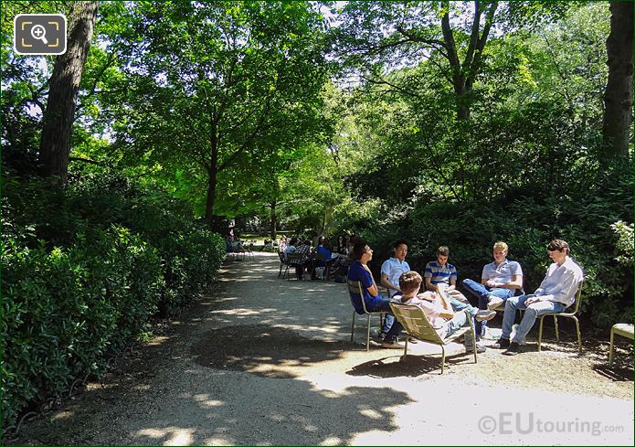 Students on the green chairs in Jardin du Luxembourg