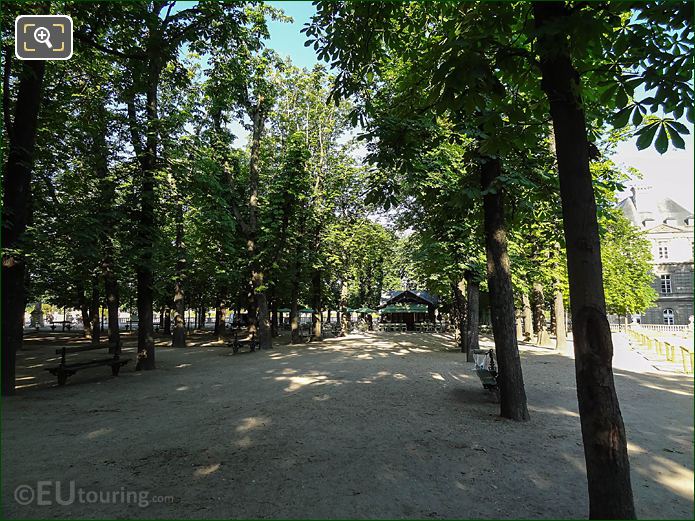 Tree lined path to Pavillon de la Fontaine restaurant, Jardin du Luxembourg