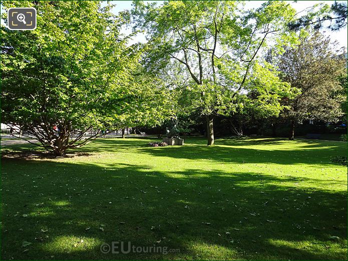 Jardin du Luxembourg NE corner of garden looking North