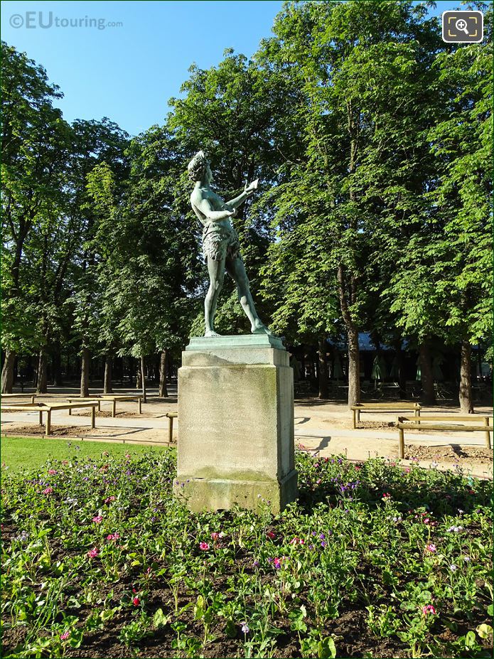 Jardin du Luxembourg L'Acteur Grec statue SE side of garden