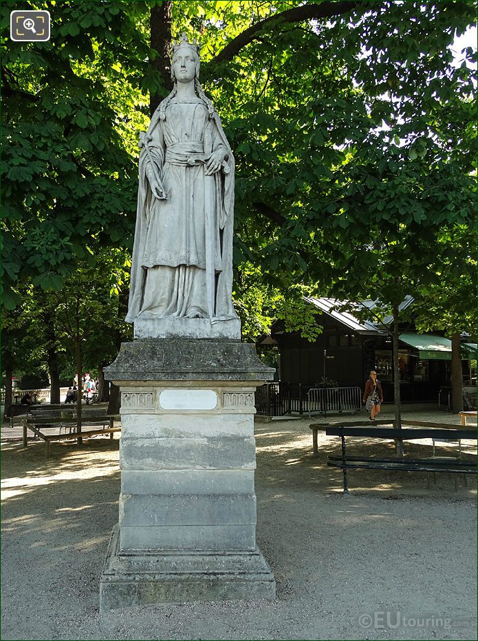 Jardin du Luxembourg La Reine Mathilde statue East terrace