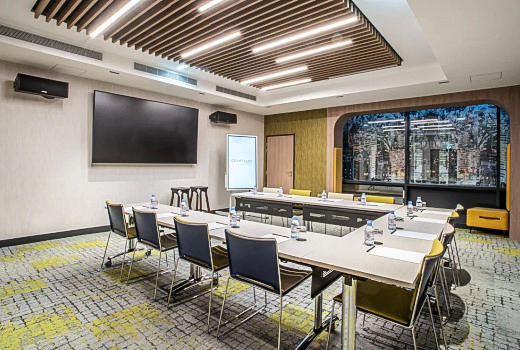 Marriott Hotel Courtyard Paris Porte de Versailles meeting room medium