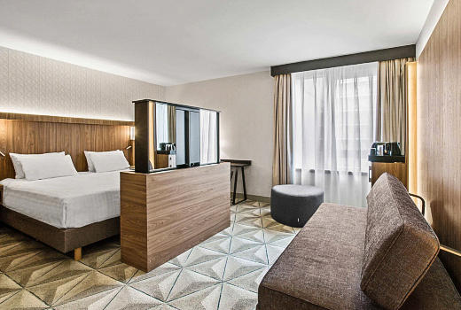 Marriott Hotel Courtyard Paris Porte de Versailles junior suite lounge