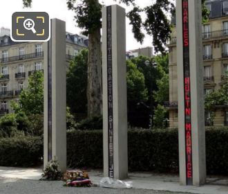 Flowers at Memorial National de la Guerre d'Algerie