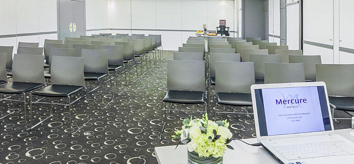 Mercure Paris Vaugirard Porte de Versailles conference room three