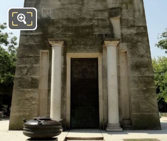 Back view of Monument des Droits de L'Homme