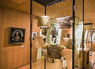 Glass displays inside Musee d’Art et d’Histoire du Judaisme
