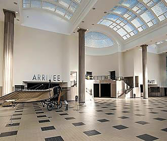 Arrival and departure lounge at Musee de l’Air et de l’Espace