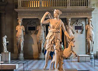 Musee du Louvre sculptures
