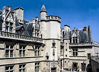 Architecture of Musee de Cluny