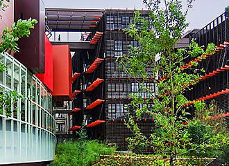 Musee du Quai Branly modern architecture