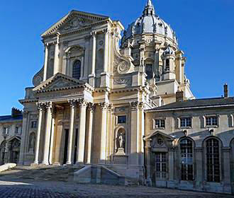 Musee du Service de Sante des Armees facade