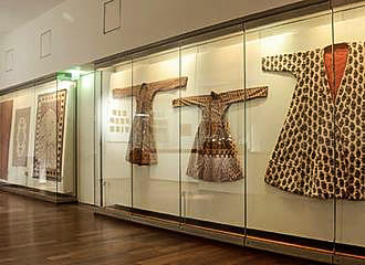 Textiles at Musee Guimet