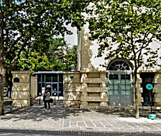 Musee Jean Moulin entrance