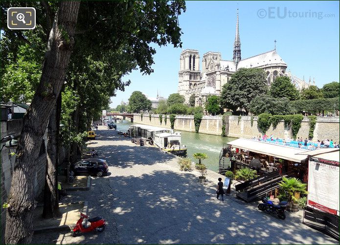 Port de Montebello and Notre Dame Cathedral