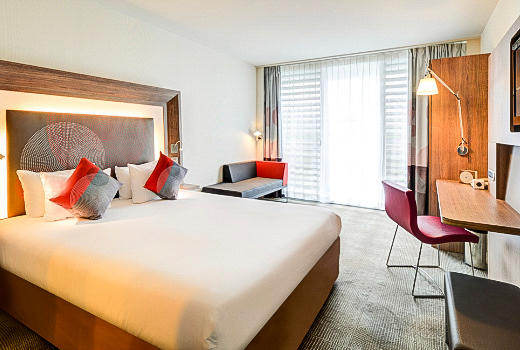 Novotel Paris Centre Bercy double bedroom