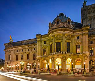 L’Opera Restaurant Facade