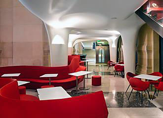 L’Opera Restaurant seating