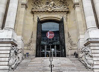 Palais de la Decouverte entrance