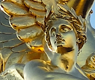 Palais Garnier Golden Statue