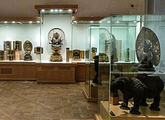 Displays inside Pantheon Bouddhique