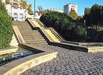 Cascading water fountains inside Parc de Belleville