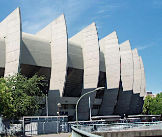 Parc des Princes building razons