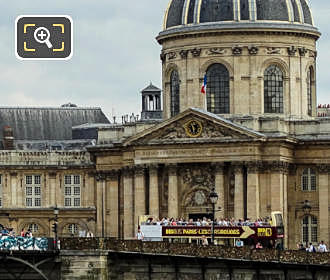 BigBus tour bus Institut de France