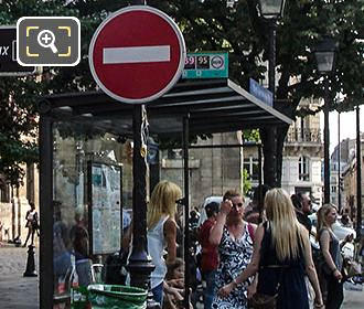 Paris RATP bus stop St-Germain-des-Pres