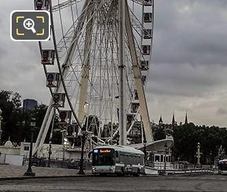 Paris RATP bus ferris wheel