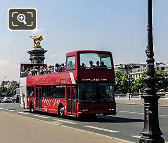Paris tourist bus Pont Alexandre III