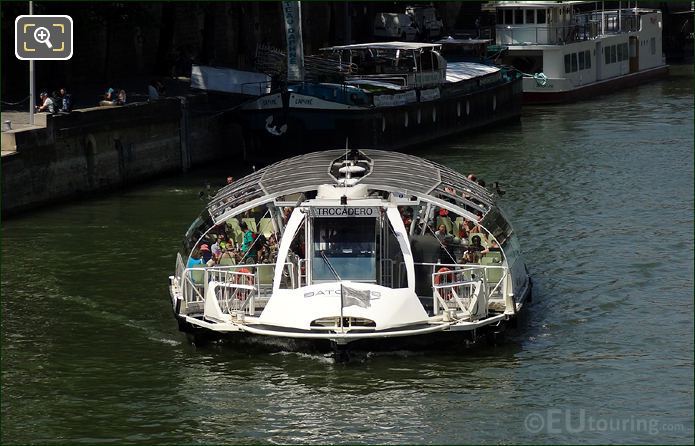 Batobus water bus service in Paris