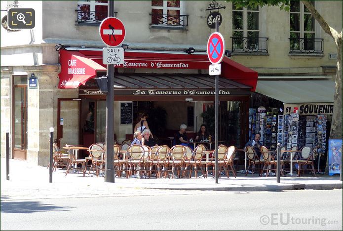 La Taverne d'Esmerelda cafe