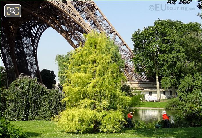 Champ de Mars gardeners