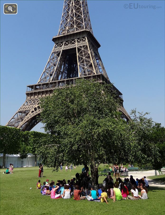 School outing Champ de Mars