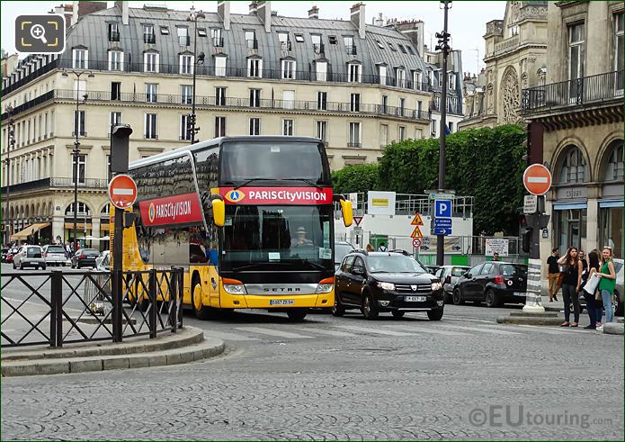 Paris CityVision coach tour