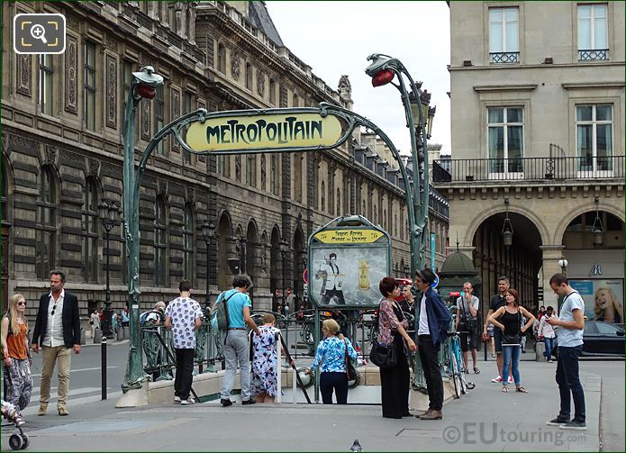 Palais Royal - Musee du Louvre Metro station