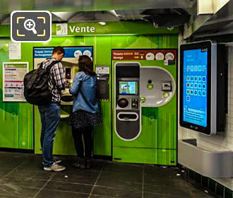 Paris Metro Ticket Machine