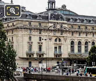 RATP bus stop Musee d'Orsay Paris