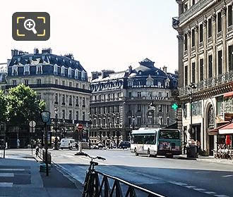 Paris bus Place de l'Opera