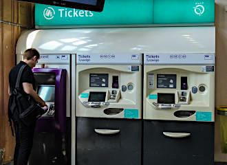 Paris transport automatic ticket machines